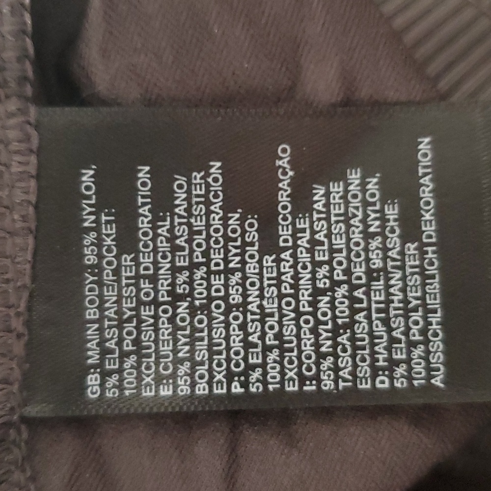 The North Face Women's Black Straight-Leg Performance Pants - Picture 9 of 9